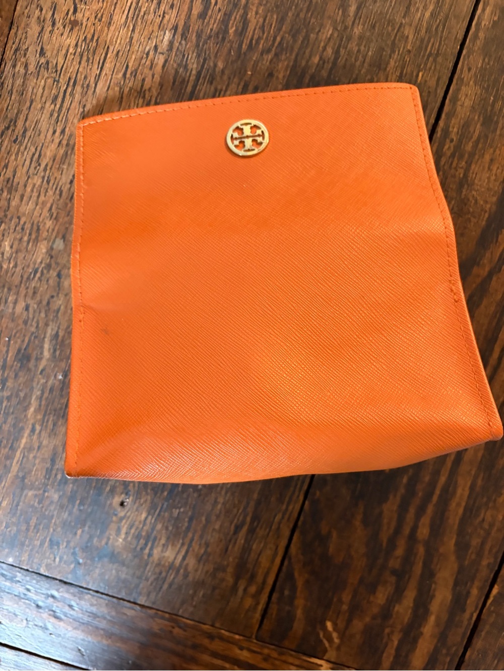 Tory Burch Orange Leather Glasses Case with Gold Logo - Picture 2 of 4